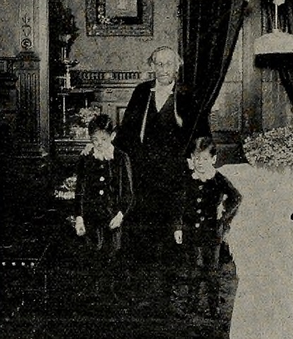 Bartolomé Mitre y sus bisnietos Jorge y Luis Drago, 1905 - PBT 8-7-905