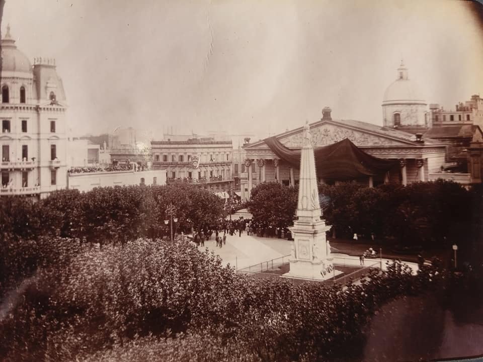 plaza de mayo y catedral, 1920's